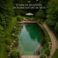Jardin de baignade entouré de verdure, une vraie oasis de paix